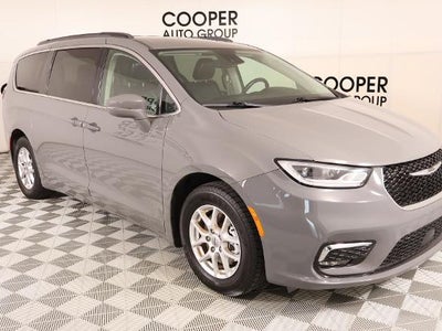 2022 Chrysler Pacifica Touring L 4DR Mini-Van