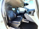 2022 Pacifica Thumbnail 16