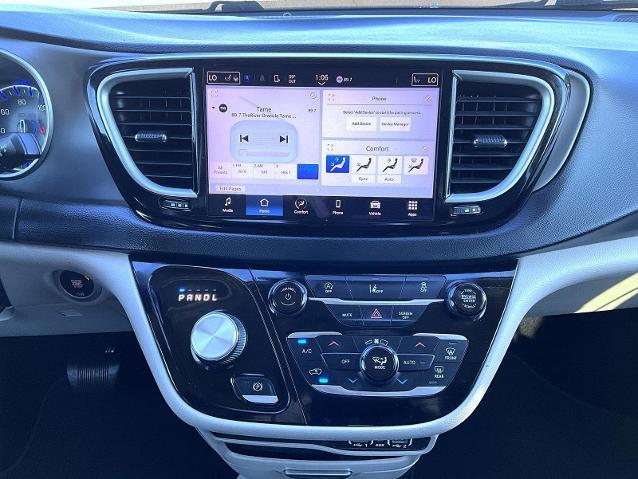 2022 Chrysler Pacifica - $22,945