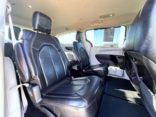 2022 Chrysler Pacifica - $22,945