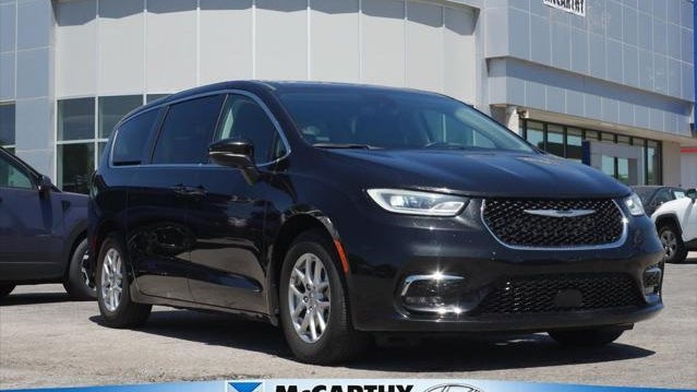 Preowned 2023 Chrysler Pacifica Touring L for Sale