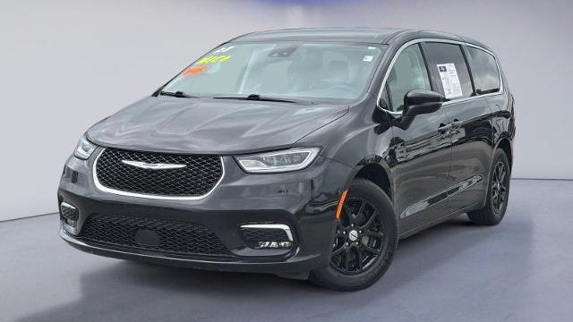 Preowned 2023 Chrysler Pacifica Touring L for Sale