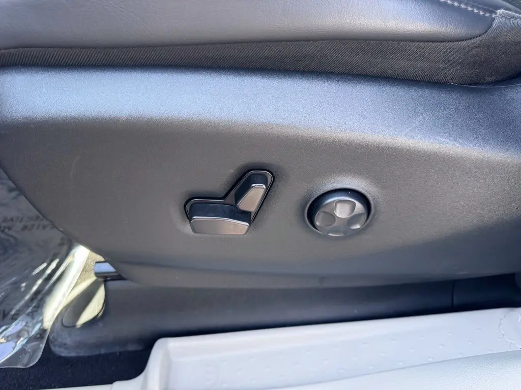 2023 Chrysler Pacifica - $19,703