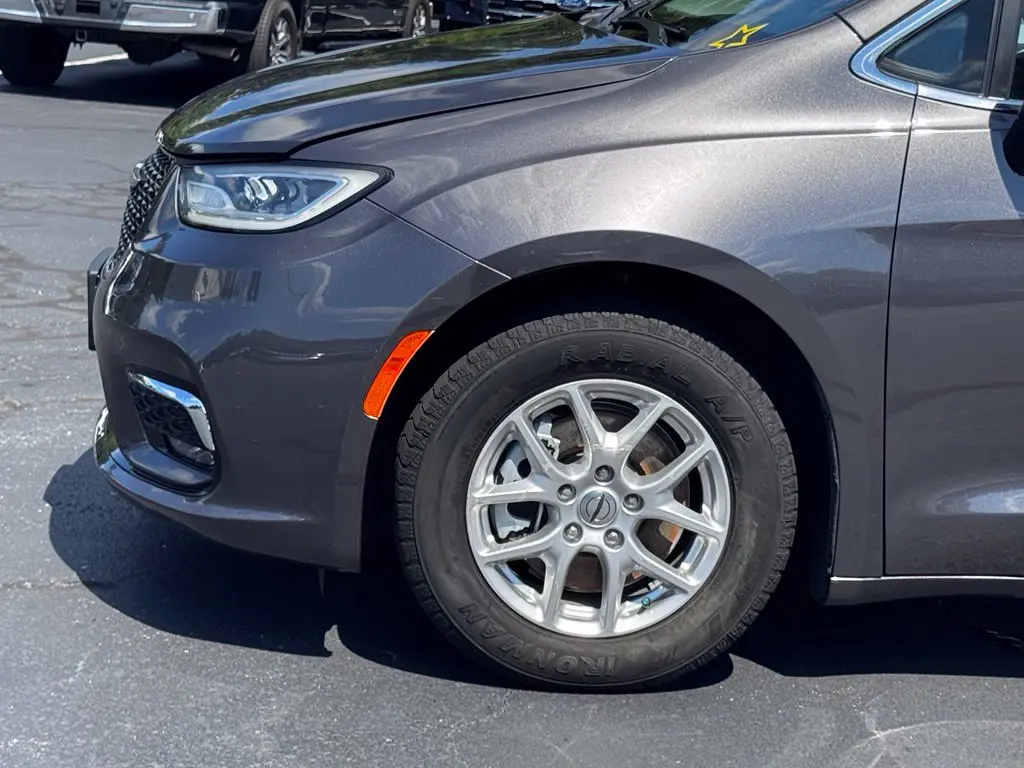 2023 Chrysler Pacifica - $19,703