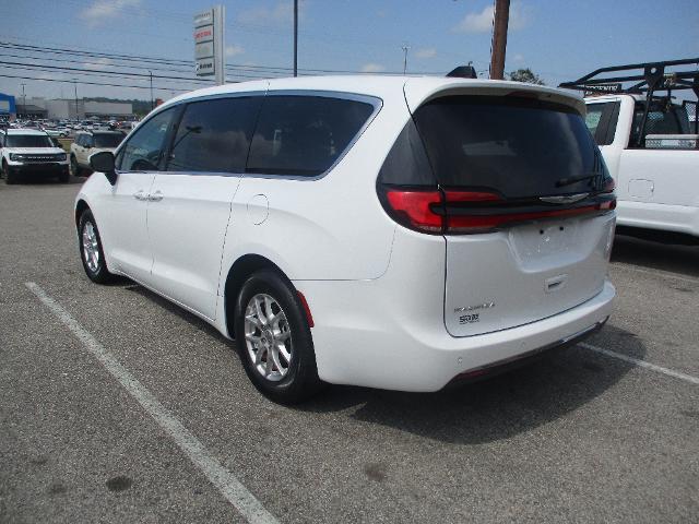2023 Chrysler Pacifica - $29,987