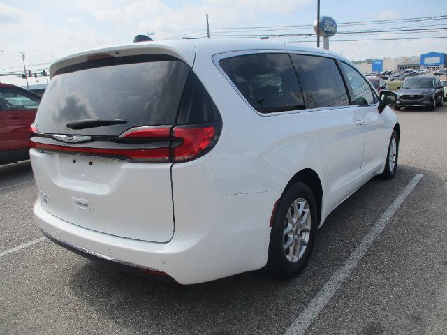 2023 Chrysler Pacifica - $29,987