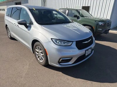 Photo of a 2023 Chrysler Pacifica Touring L 4DR Mini-Van for sale