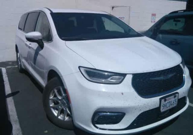 2023 Chrysler Pacifica - $22,235