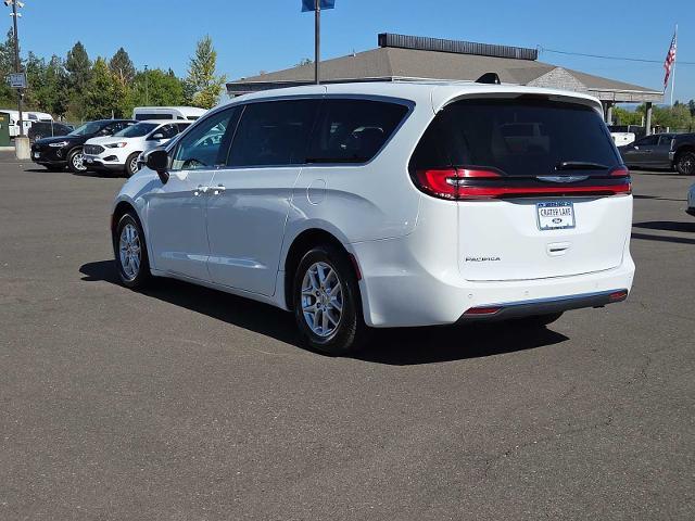 2023 Chrysler Pacifica - $22,235