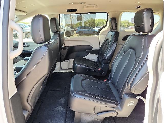 2023 Chrysler Pacifica - $18,891