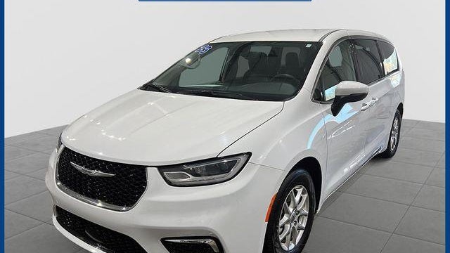 Preowned 2023 Chrysler Pacifica Touring L for Sale