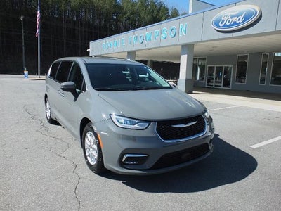 Photo of a 2023 Chrysler Pacifica Touring L 4DR Mini-Van for sale
