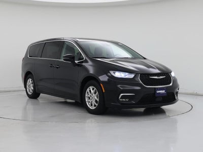 Photo of a 2023 Chrysler Pacifica Touring L 4DR Mini-Van for sale