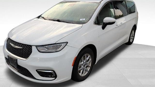 Preowned 2023 Chrysler Pacifica Touring L for Sale