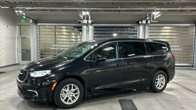 Preowned 2023 Chrysler Pacifica Touring L for Sale