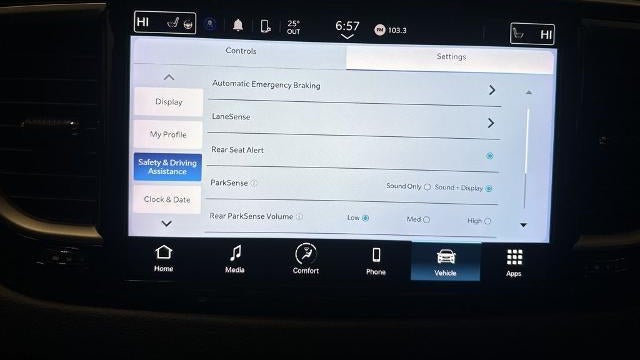 2023 Chrysler Pacifica Touring L
