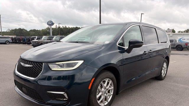Preowned 2023 Chrysler Pacifica Touring L for Sale