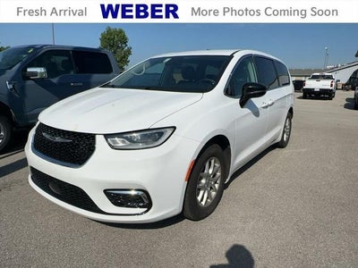 2024 Chrysler Pacifica Touring L 4DR Mini-Van