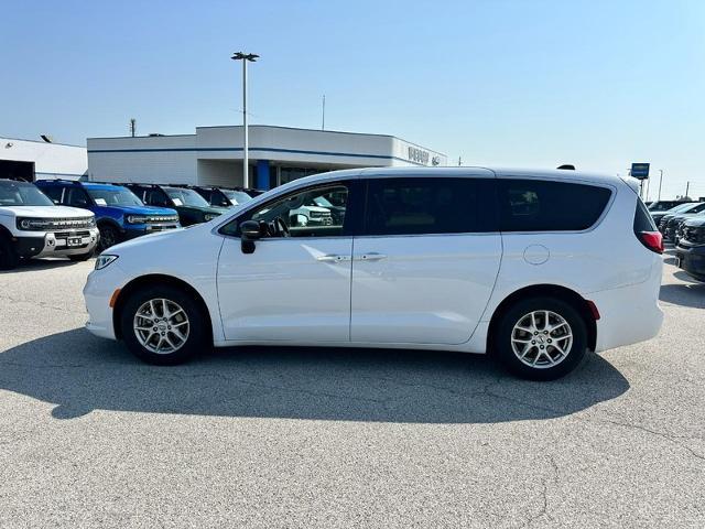 2024 Chrysler Pacifica - $21,812