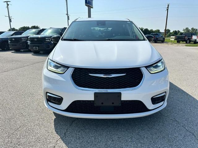 2024 Chrysler Pacifica - $21,812