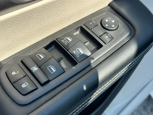 2024 Chrysler Pacifica - $21,812