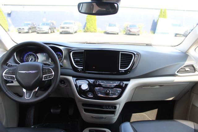 2024 Chrysler Pacifica - $25,890