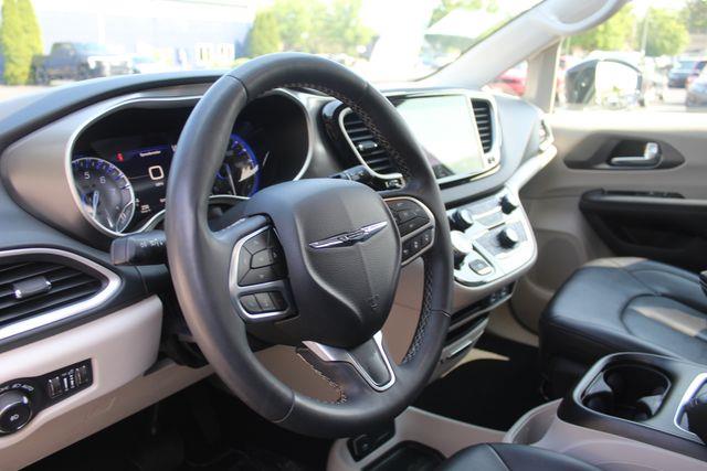 2024 Chrysler Pacifica - $25,890