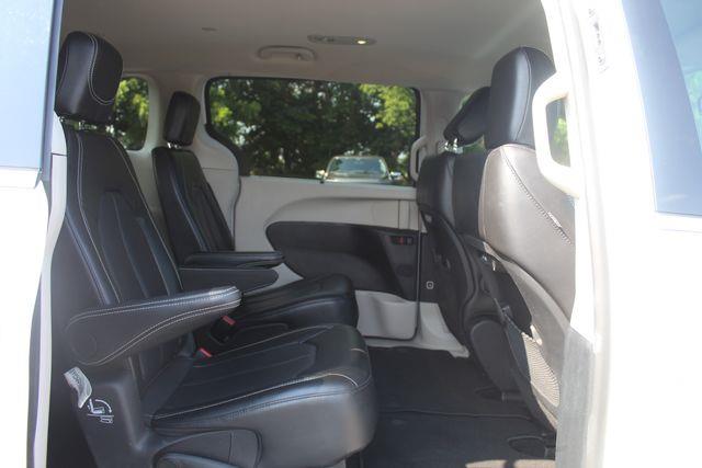 2024 Chrysler Pacifica - $25,890