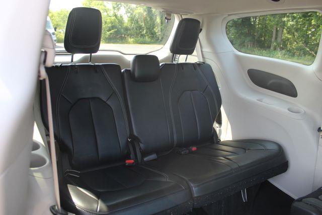 2024 Chrysler Pacifica - $25,890