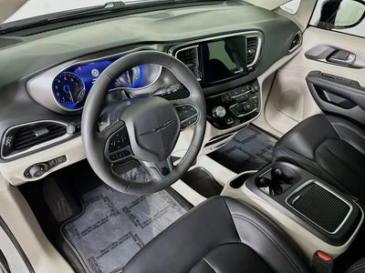 2024 Chrysler Pacifica Touring L 4DR Mini-Van