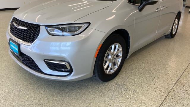 Preowned 2024 Chrysler Pacifica Touring L for Sale