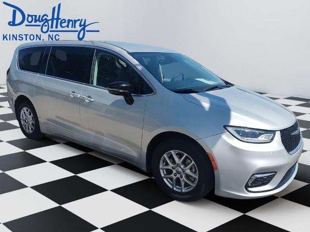 2024 Chrysler Pacifica - $27,954