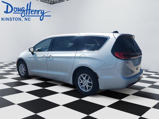 2024 Chrysler Pacifica - $25,777