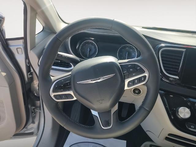 2024 Chrysler Pacifica - $25,777