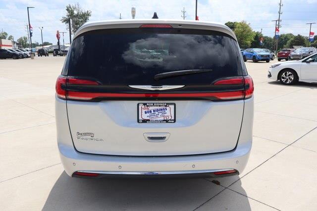 2024 Chrysler Pacifica - $28,990