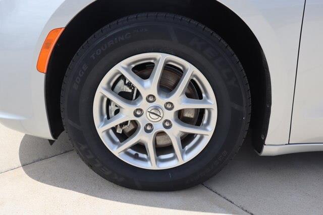 2024 Chrysler Pacifica - $28,990