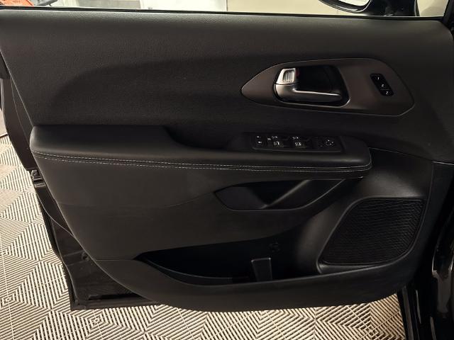 2025 Chrysler Pacifica - $22,500