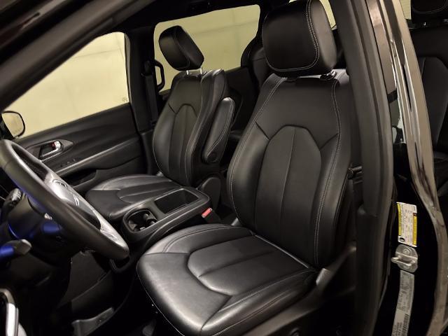 2025 Chrysler Pacifica - $22,500