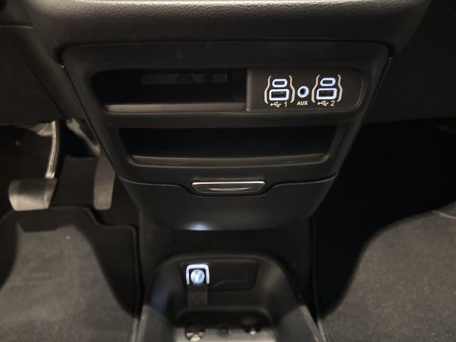 2025 Chrysler Pacifica - $22,500