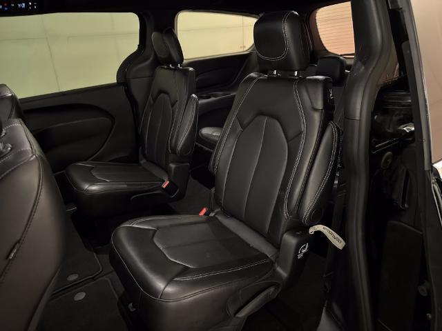 2025 Chrysler Pacifica - $22,500