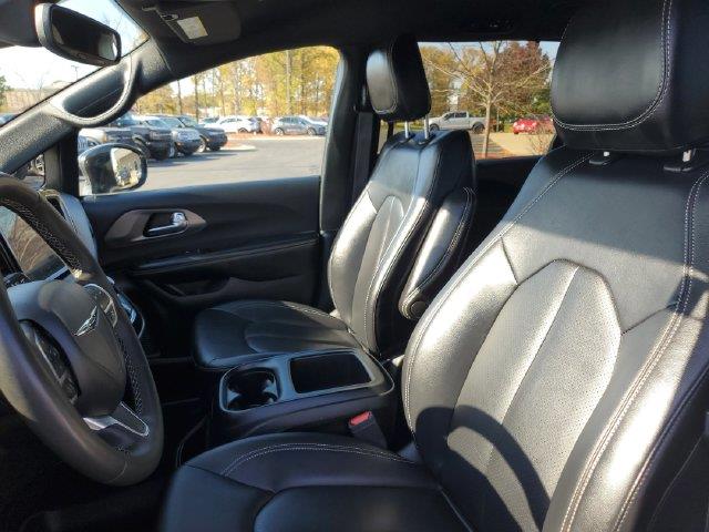 2025 Chrysler Pacifica - $22,900
