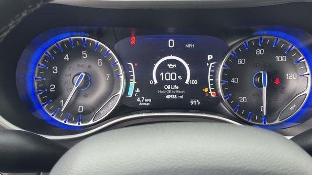 2025 Chrysler Pacifica Select