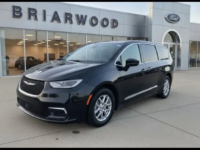2025 Chrysler Pacifica - $22,909