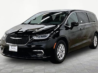 2025 Chrysler Pacifica Select 4DR Mini-Van