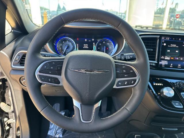 2025 Chrysler Pacifica - $27,259