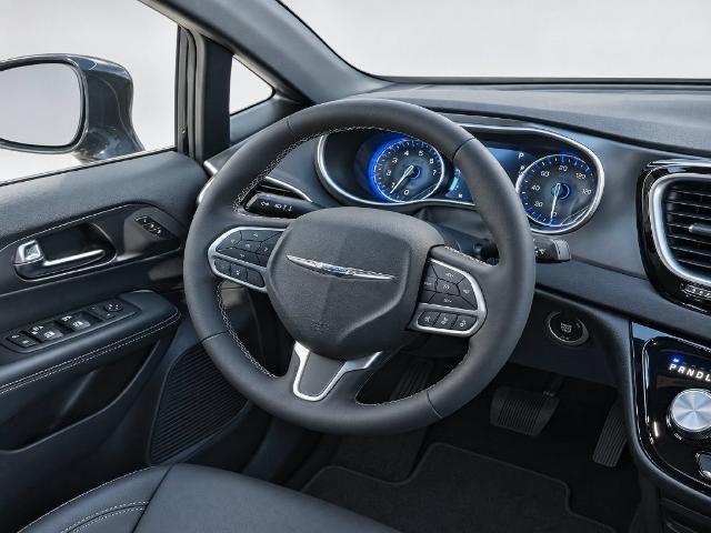 2025 Chrysler Pacifica - $27,259