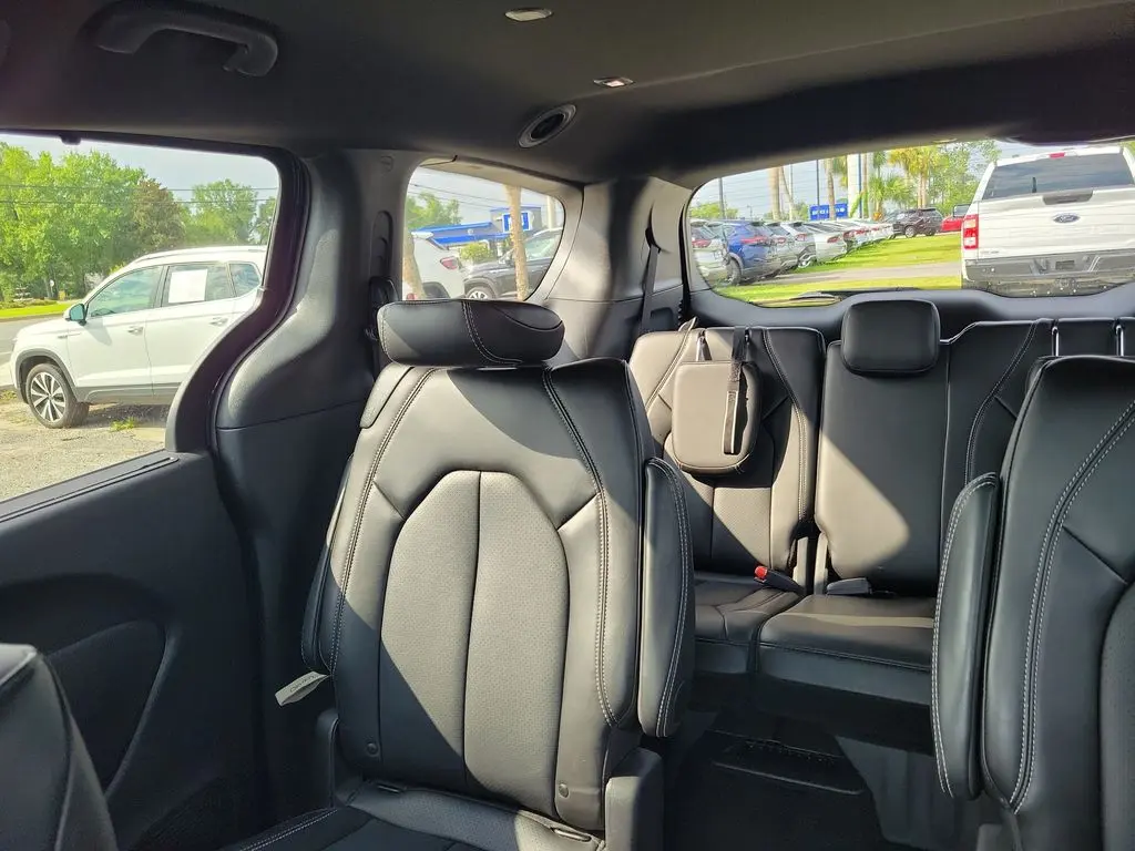 2025 Chrysler Pacifica - $25,919