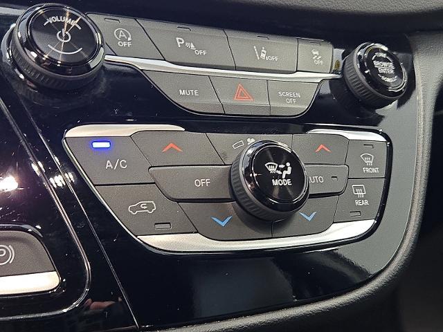 2026 Chrysler Pacifica - $36,999