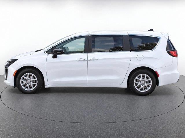 2027 Chrysler Pacifica - $35,998