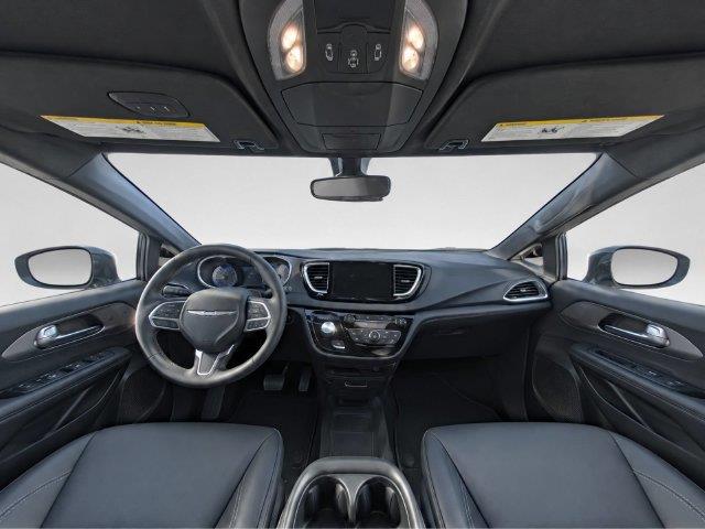 2027 Chrysler Pacifica - $35,998